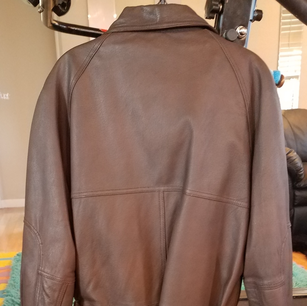 Wilson's Leather Jacket - Picture 8 of 11